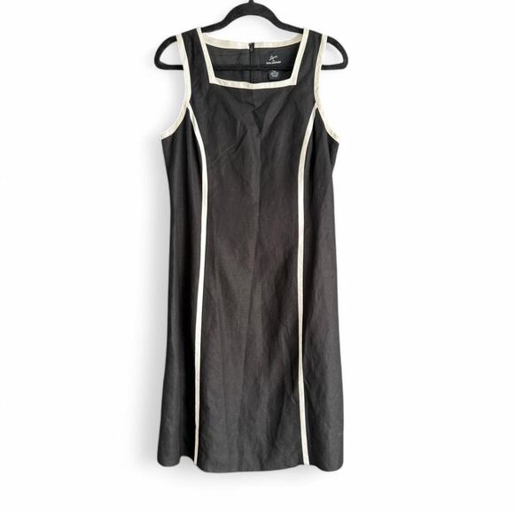 Vintage Nina Leonard dress with square neckline, and white piping detail - Picture 1 of 4